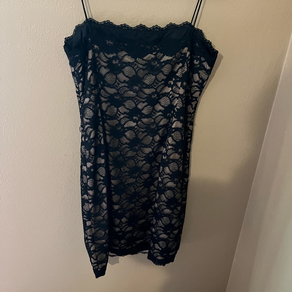 Jones New York Dress black lace over lay size 14